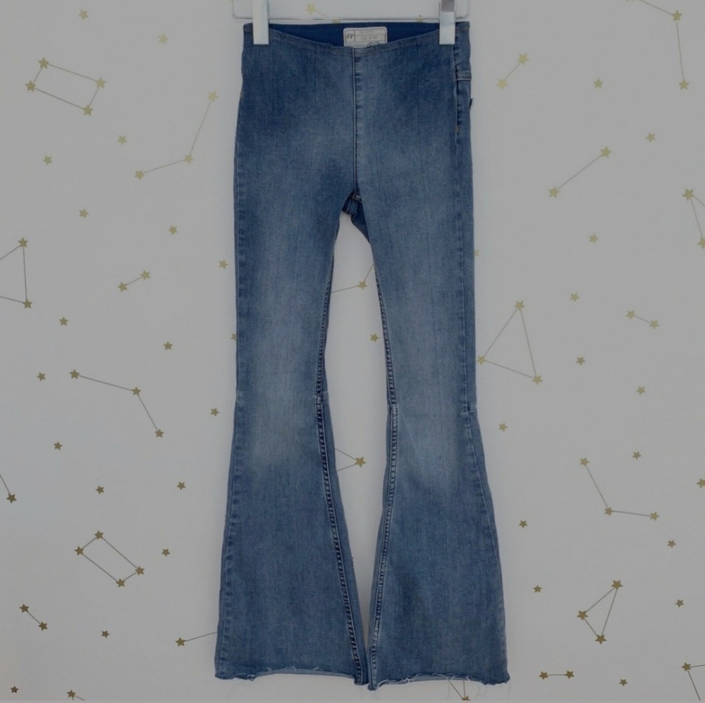 Free People • Penny Pull On Flare Bell Bottom Jean